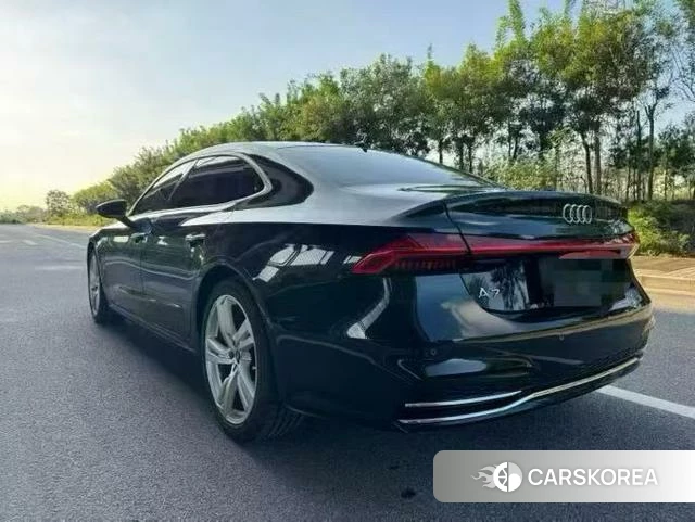 Audi A7L 2023 Черный из Китая, фото 2