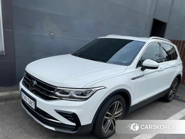 Volkswagen Tiguan second Generation 2024 Белый из Кореи, фото 2
