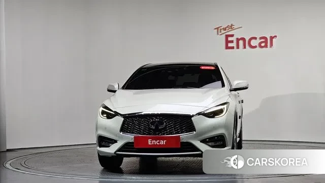 Infiniti Q30 id 3692577 из Кореи 12