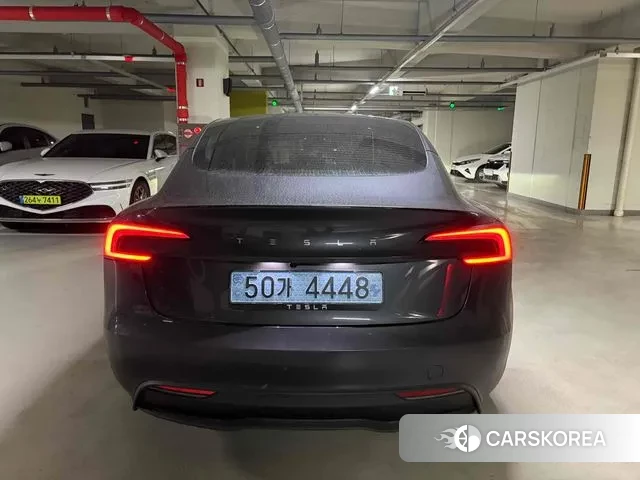 Tesla Model 3 2025 Серый из Кореи, фото 4