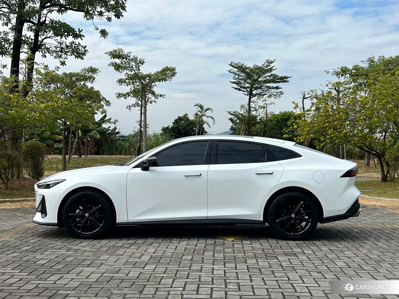 Chang'an UNI-V id 4659830 из Китая 12