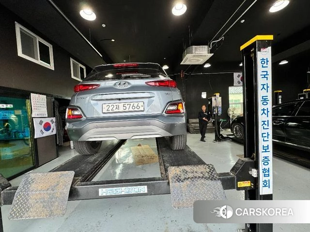 Hyundai Kona 2018 Серый из Кореи, фото 2