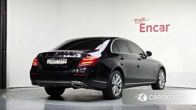 Mercedes-Benz E-Class W213 id 3916796 из Кореи 12