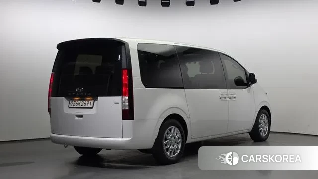 Hyundai Staria id 3322963 из Кореи 12