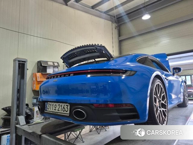 Porsche 911(992) 2021 Серебристо-серый из Кореи, фото 2