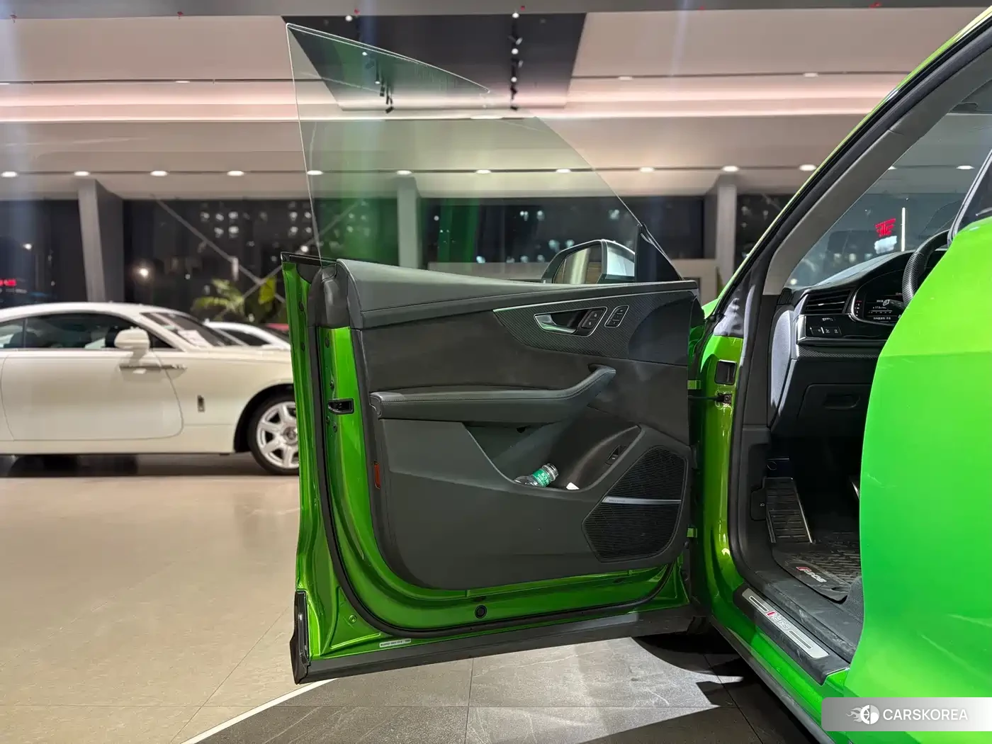 Audi RS Q8 id 4669291 из Китая 12