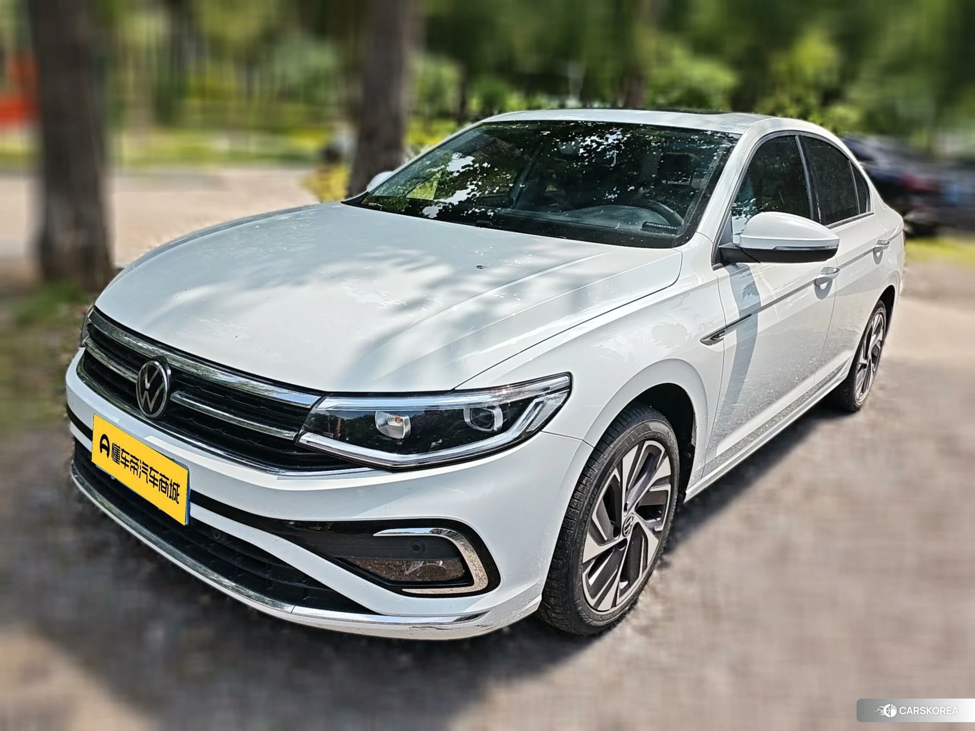 Volkswagen Bora 2022 Белый из Китая, фото 2