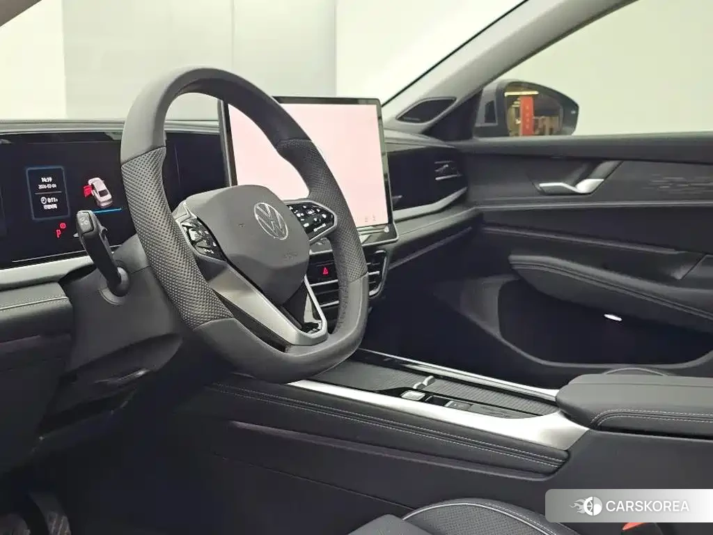 Volkswagen Passat id 4655043 из Китая 7