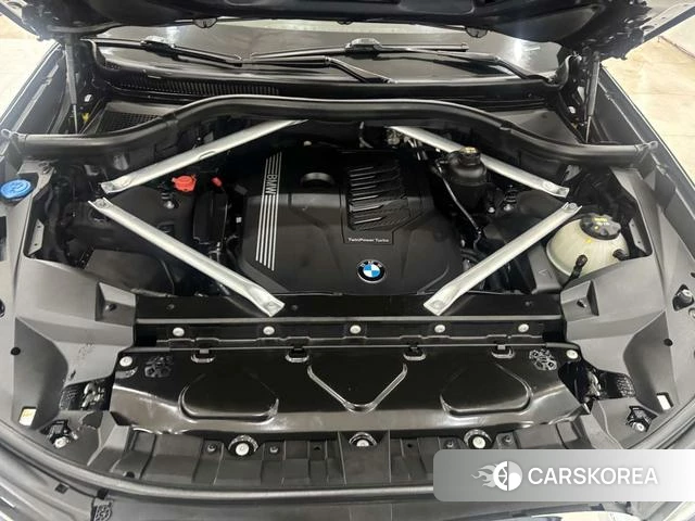 BMW X7 id 4274619 из Китая 12