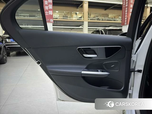 Mercedes-Benz Class C 2021 Белый из Китая, фото 6