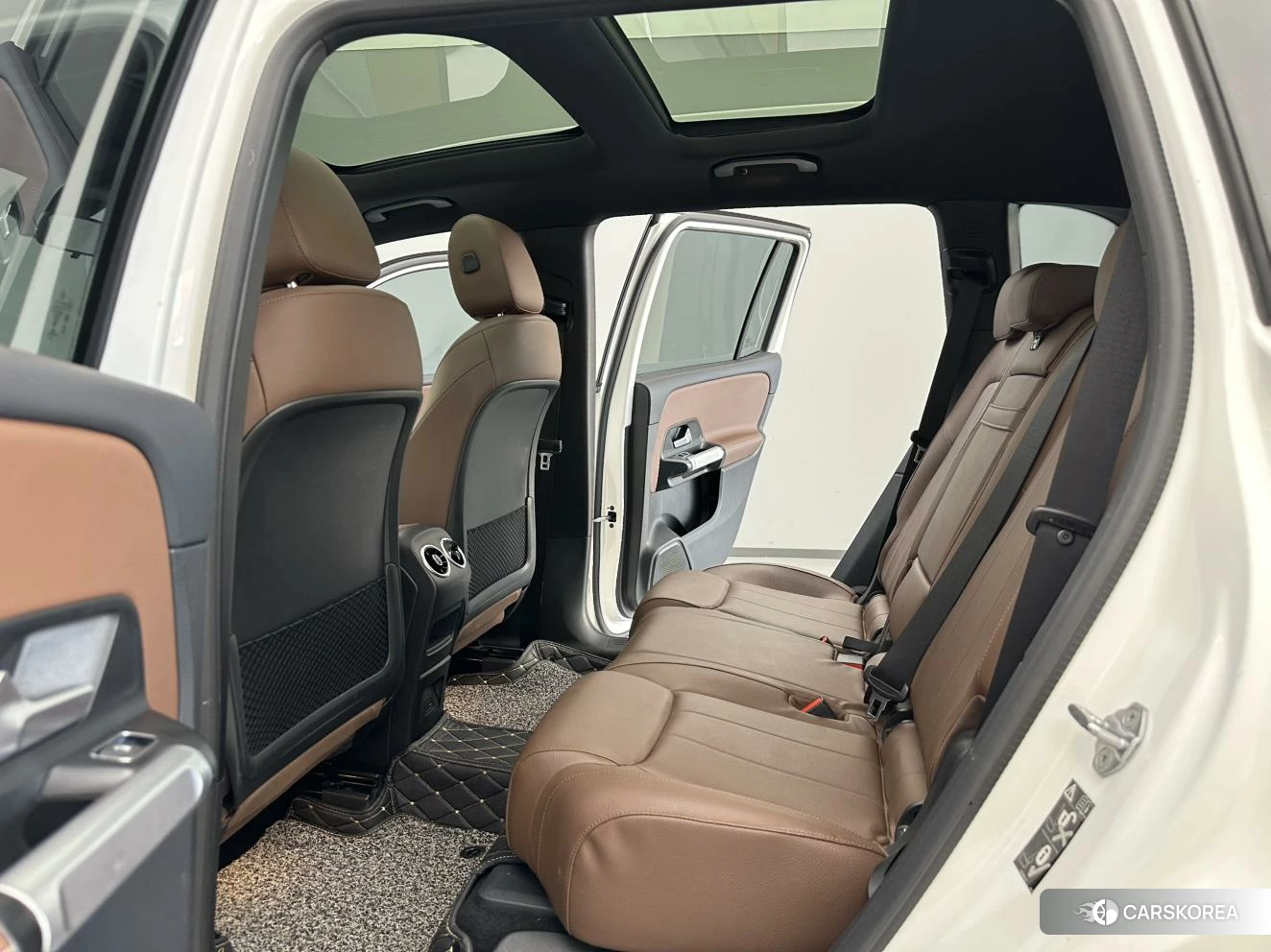 Mercedes-Benz GLB 2022 Белый из Китая, фото 2