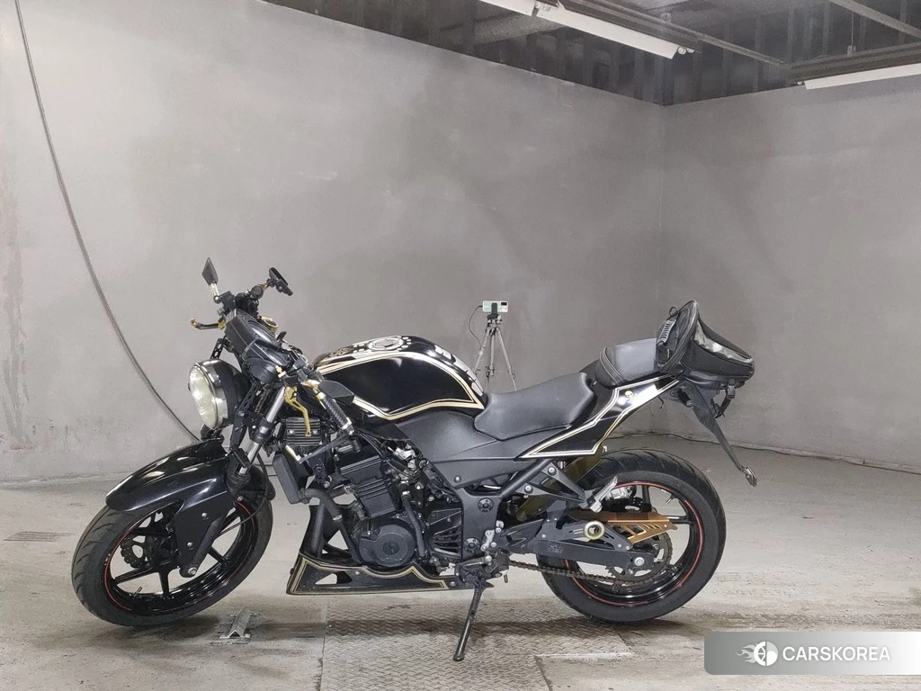 Проданный Kawasaki NINJA 250R id 4148435 из Японии