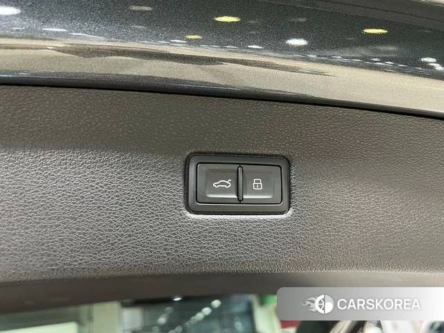 Audi SQ7 id 4291566 из Китая 12