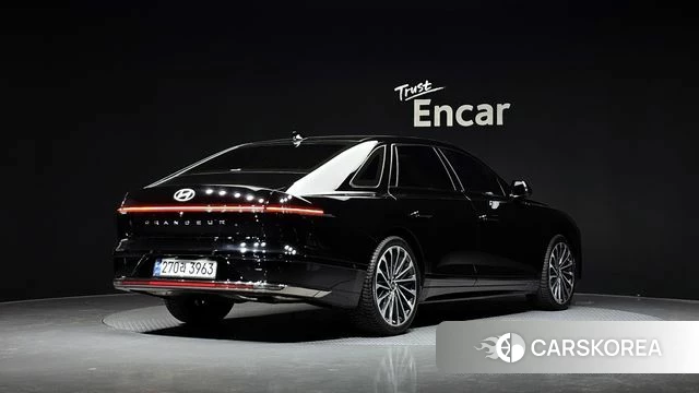 Hyundai Grandeur (GN7) id 3963642 из Кореи 12