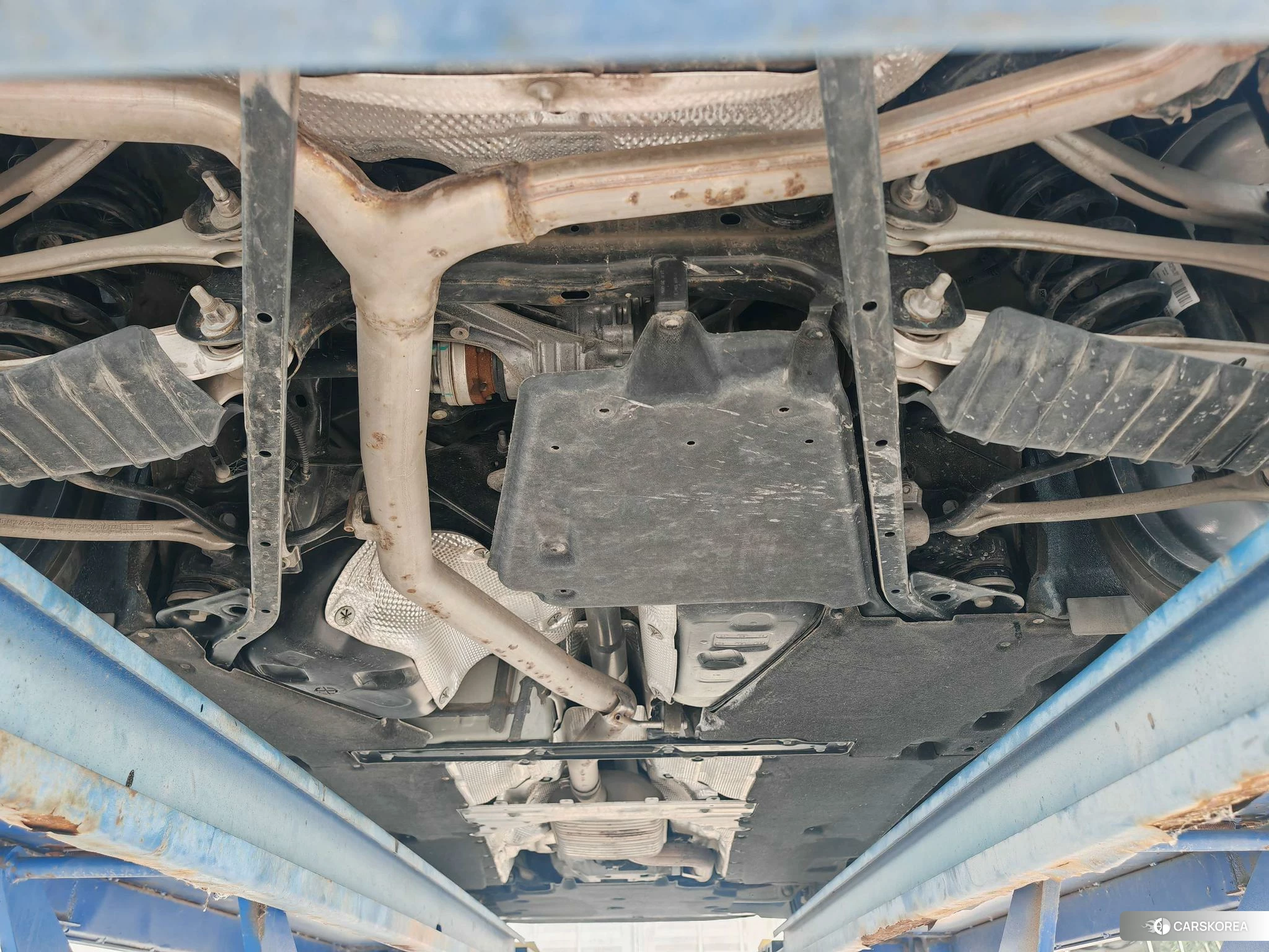 Audi A6L id 4513676 из Китая 12