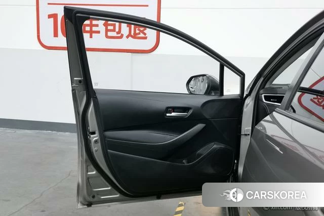 Toyota Corolla id 4307703 из Китая 12