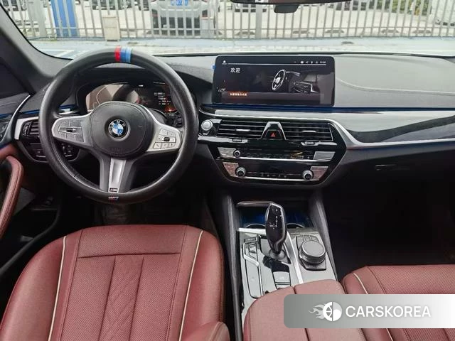 BMW 5 series 2023 Белый из Китая, фото 2