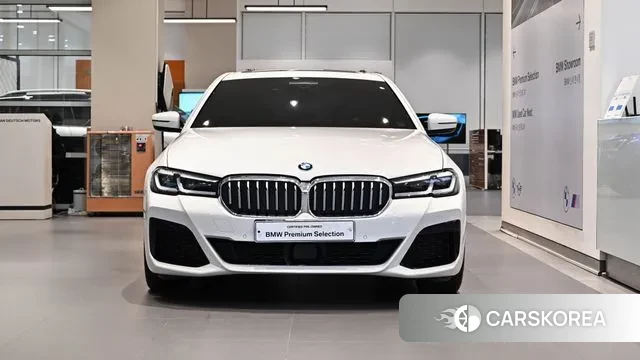 BMW 5 Series (G30) id 3566176 из Кореи 12