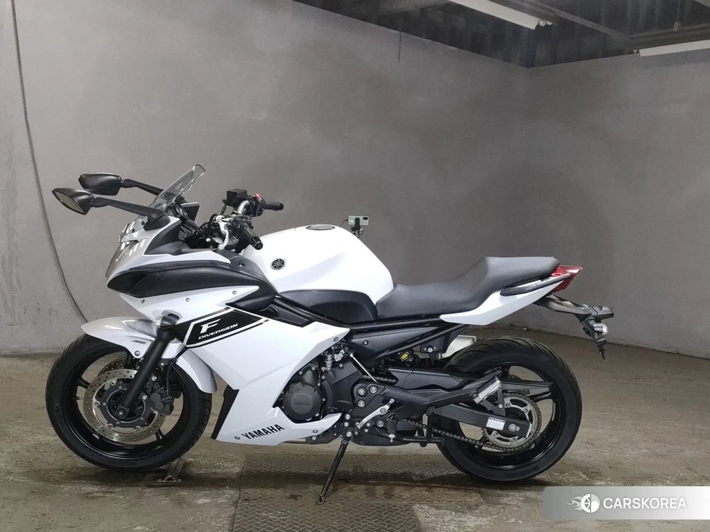 Проданный Yamaha XJ6 DIVERSION 2016 из Японии