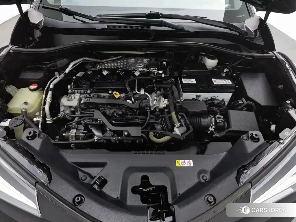 Toyota C-HR id 4659925 из Китая 12