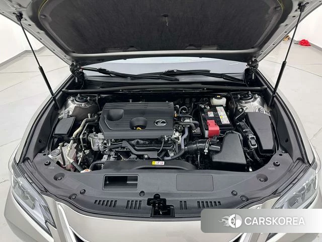 Lexus ES id 4271056 из Китая 12
