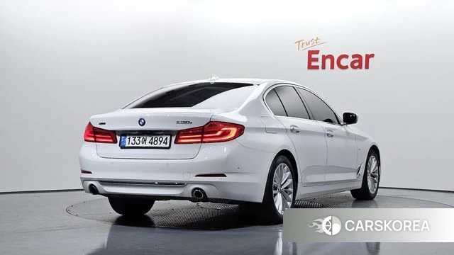 BMW 5 Series (G30) id 3917182 из Кореи 12