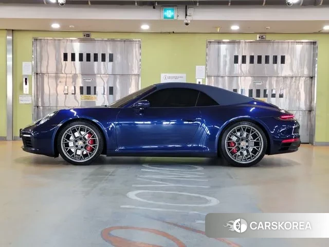 Porsche 911(992) id 3538658 из Кореи 12