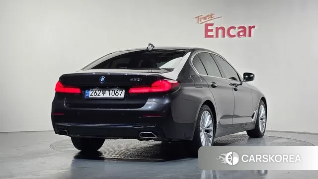 BMW 5 Series (G30) id 3509144 из Кореи 12