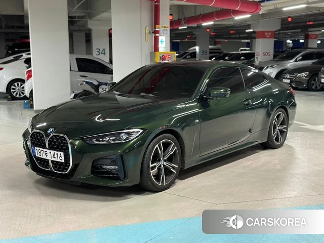 BMW 4 Series (G22) 2022 Темно-зеленый из Кореи, фото 4