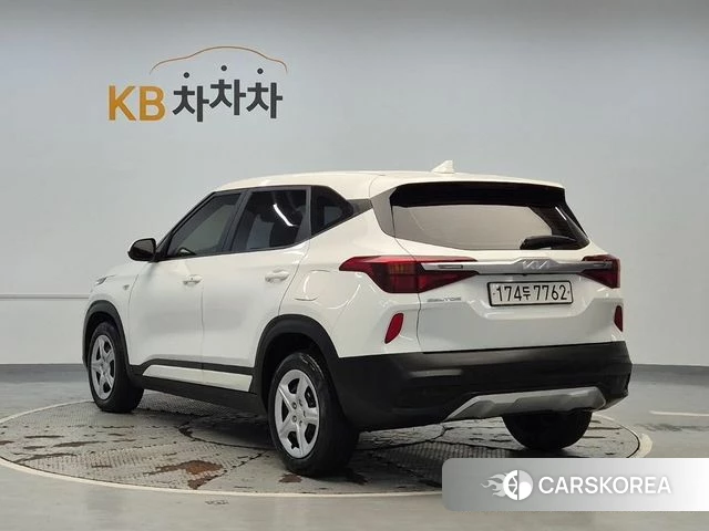 Kia Seltos id 4848507 из Кореи 10
