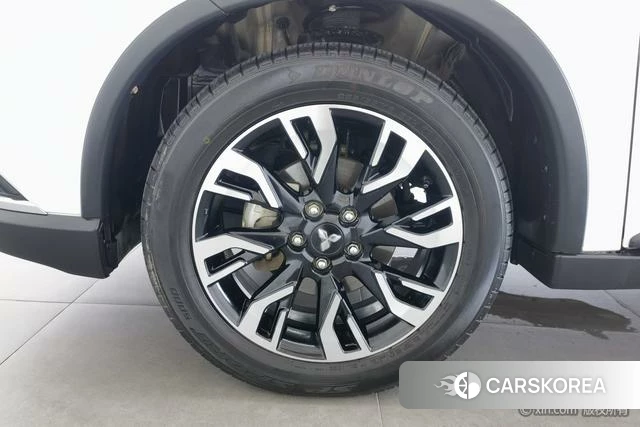 Mitsubishi  Outlander id 4253605 из Китая 12