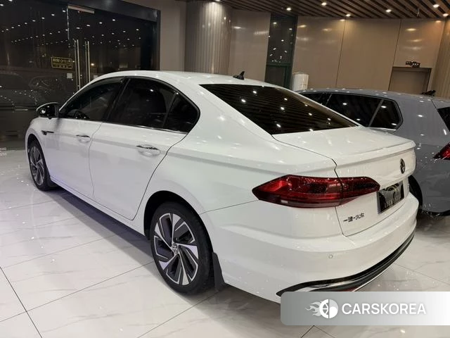 Volkswagen Bora id 4199051 из Китая 12
