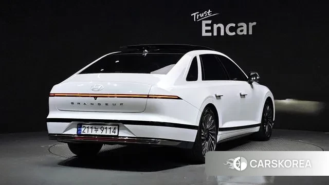 Hyundai Grandeur (GN7) id 3472241 из Кореи 12