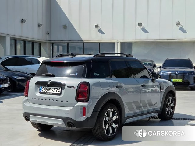 Mini Cooper S Countryman 2023 Светло-серебряный цвет из Кореи, фото 4