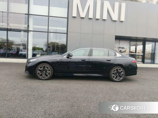 BMW 5 series id 3957633 из Китая 4