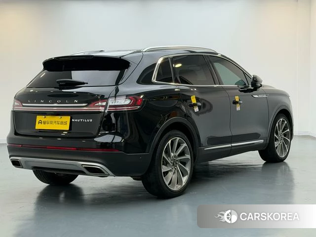 Lincoln Navigator id 4242393 из Китая 12