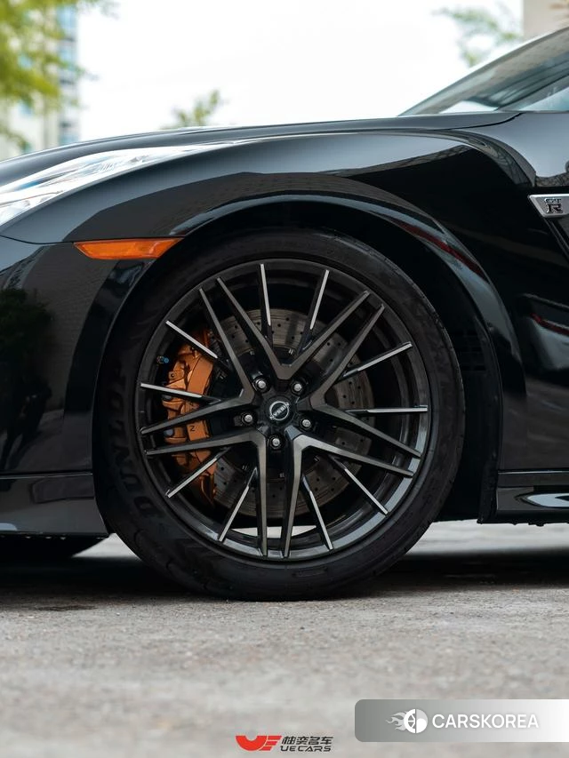 Nissan GT-R id 4336250 из Китая 12