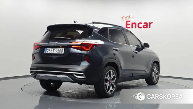 Kia Seltos id 4671059 из Кореи 12