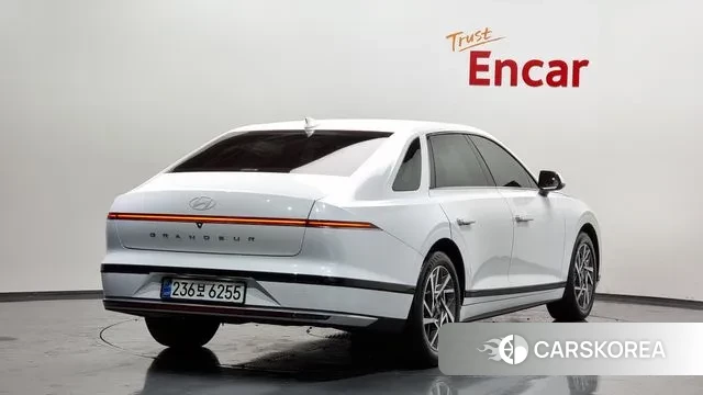 Hyundai Grandeur (GN7) id 3246220 из Кореи 12