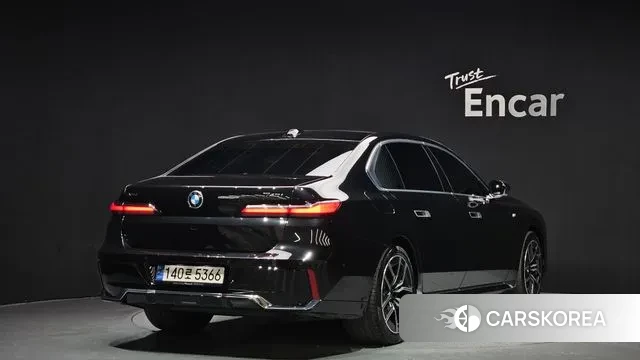 BMW 7 Series (G70) id 3472212 из Кореи 12