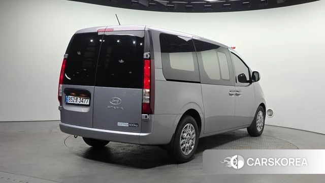 Hyundai Staria id 3810947 из Кореи 12