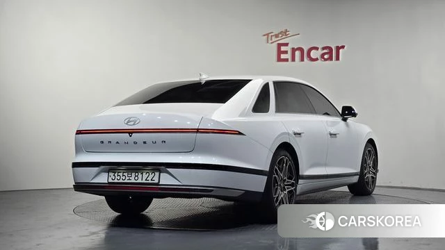 Hyundai Grandeur (GN7) id 4428120 из Кореи 12