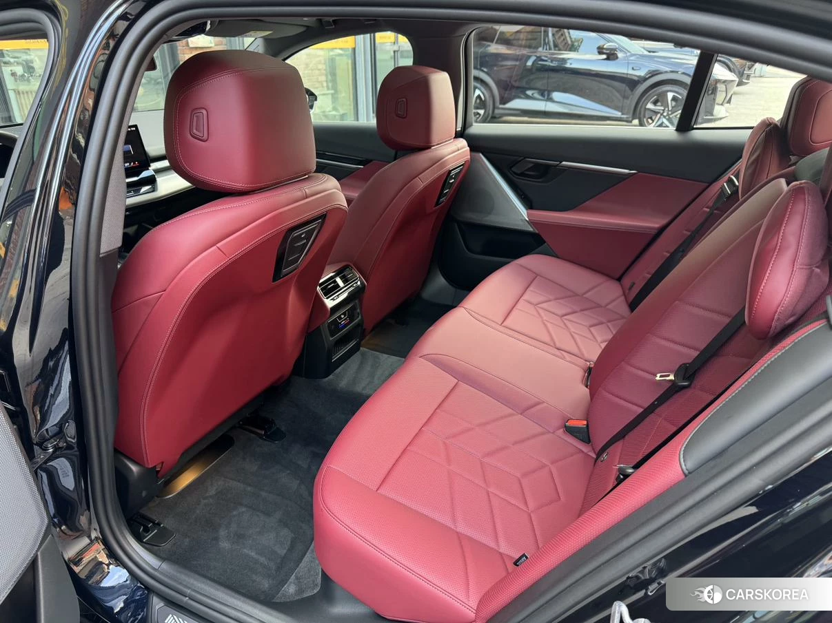BMW i5 id 4479821 из Китая 12