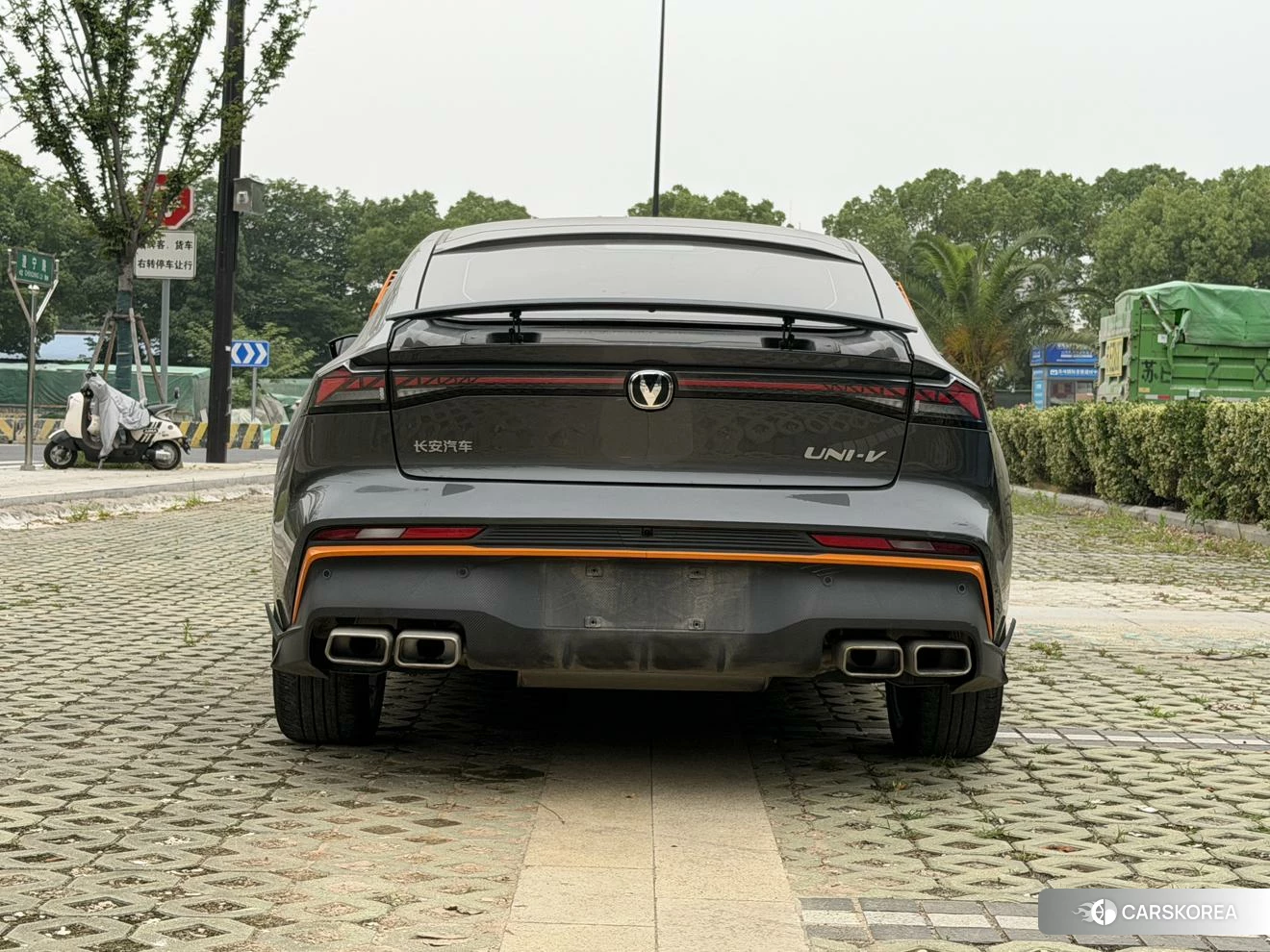 Chang'an UNI-V 2025 Темно-серый из Китая, фото 5
