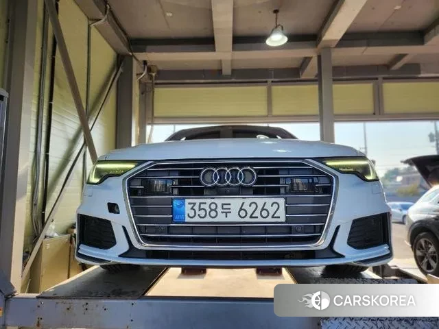 Audi A6 (C8) 2020 Белый из Кореи, фото 2