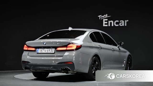 BMW 5 Series (G30) id 3843354 из Кореи 12