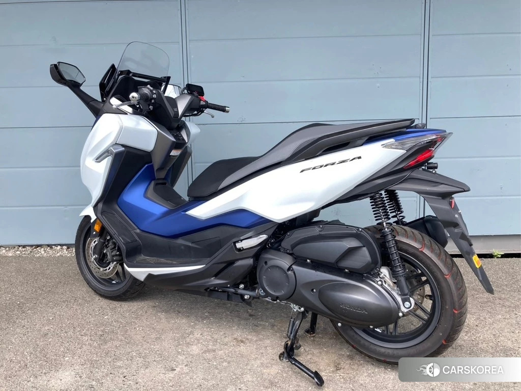 Проданный Honda FORZA 2018 из Японии