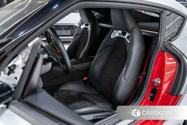 Toyota Supra 2021 Серебристо-серый из Китая, фото 4