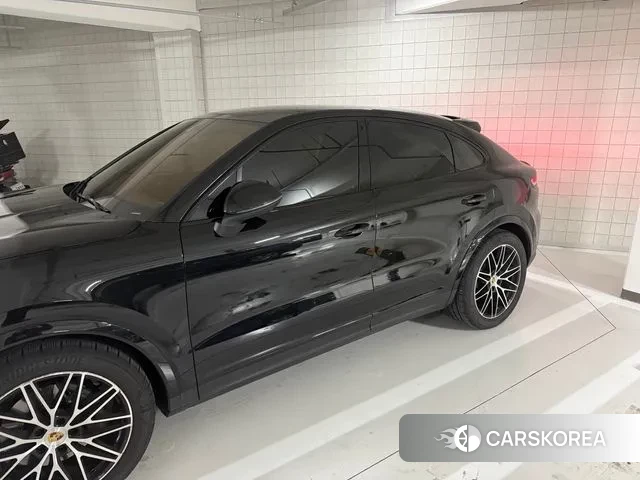 Porsche Cayenne (PO536) 2023 Черный из Кореи, фото 2