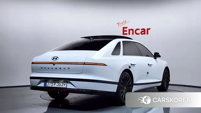 Hyundai Grandeur (GN7) id 3437254 из Кореи 12